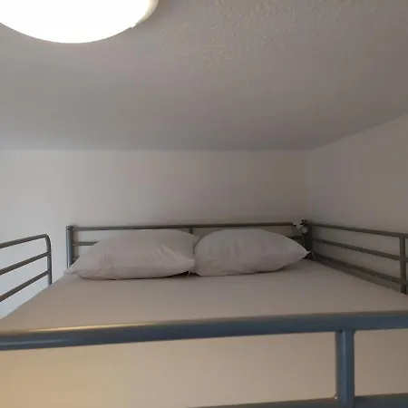 Apartment T1 Bis Cosy Avec 6 Couchages Proche De La - Quartier Minimes La Rochelle (Charente-Maritime)